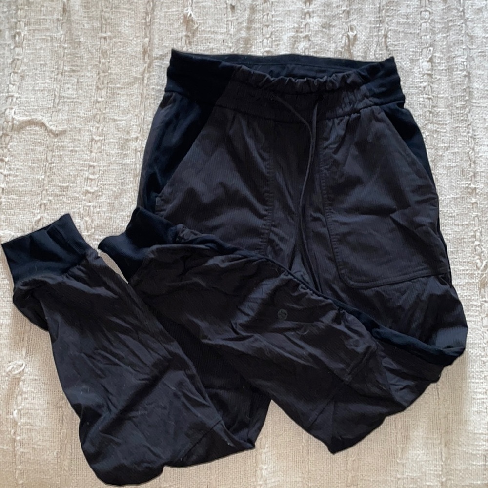 Mid Rise Lululemon Joggers